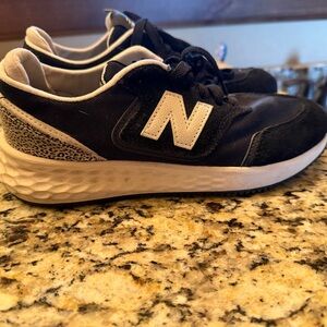 New Balance navy and cheetah Runner Sneakers